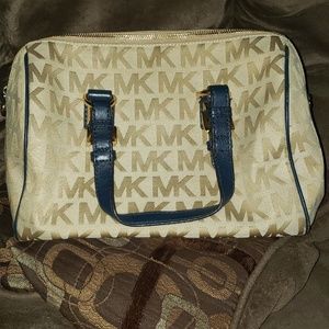 Michael kors handbag